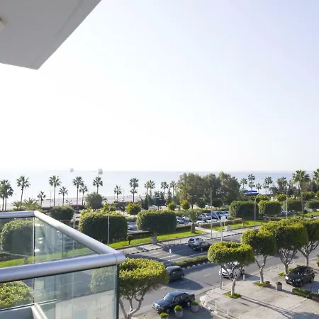 Apartment Pearl - Modern 2 Bed Sea View Apt In Centre *